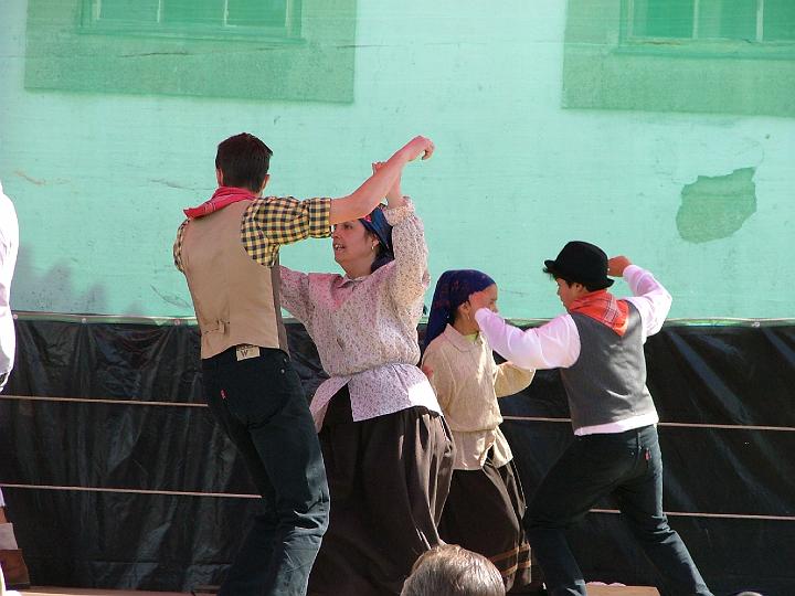 Segundo. Festival de Folclore em SANTA VALHA .2003..JPG